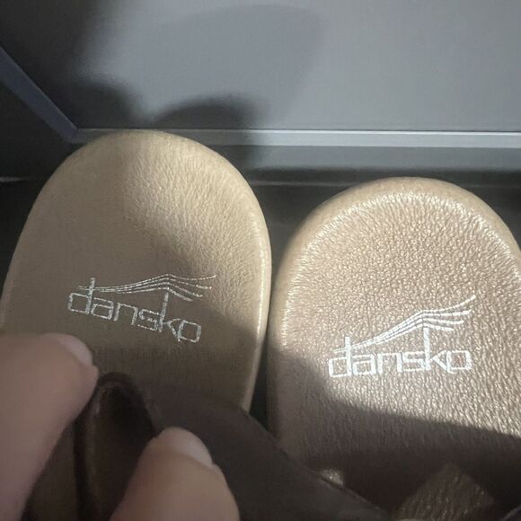 Dansko Demetra Chocolate Brown Peep Toe Teak Vintage Pull Up Sandals 42 US 11.5 - Picture 7 of 9